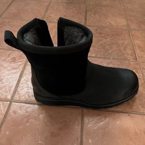 UGG Mens Hendren Size 10